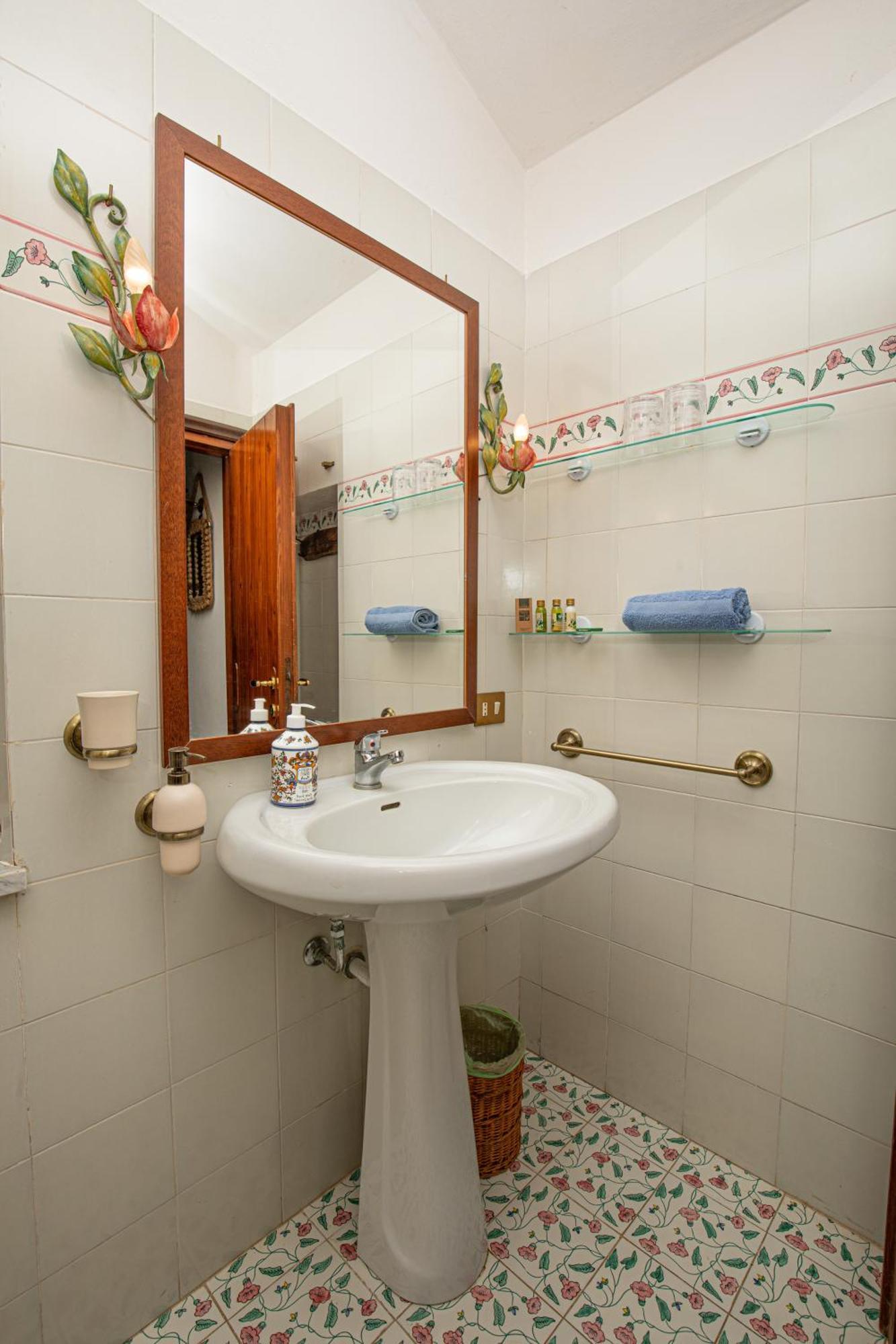 Il Cottage Di Villa Sveva, Splendida Vista Mare Порто Санто Стефано Екстериор снимка