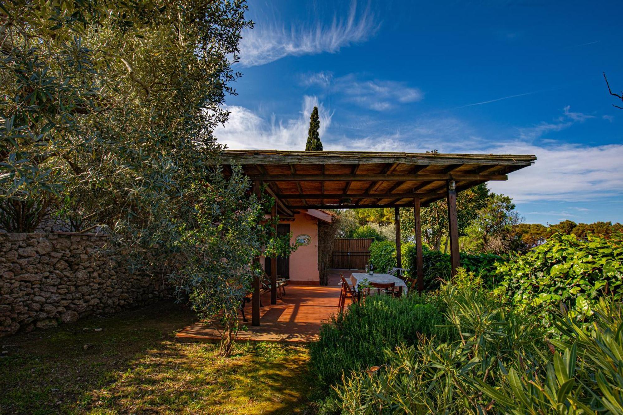 Il Cottage Di Villa Sveva, Splendida Vista Mare Порто Санто Стефано Екстериор снимка