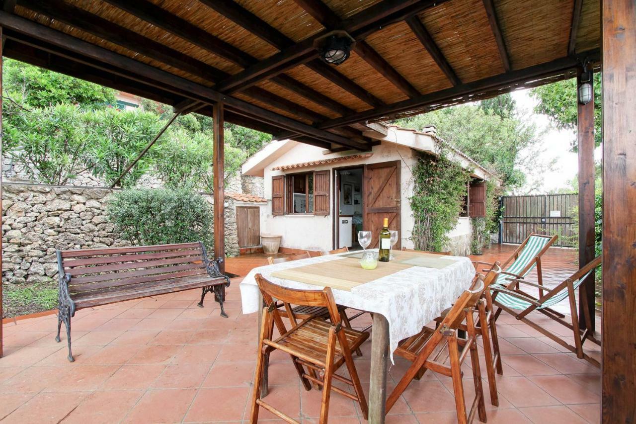 Il Cottage Di Villa Sveva, Splendida Vista Mare Порто Санто Стефано Екстериор снимка